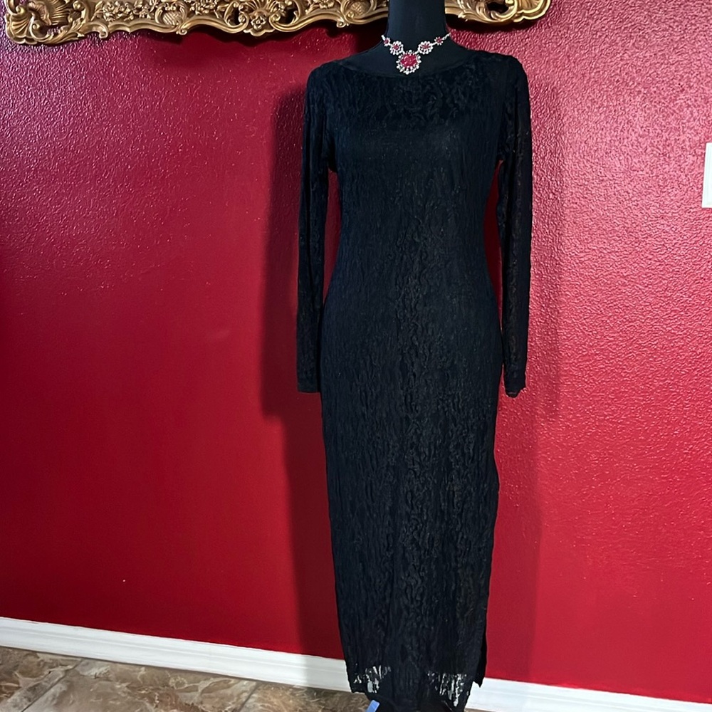 Laundry black lace long sleeve long dress with side splits size 6